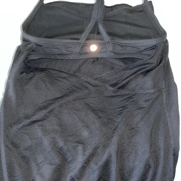 Lululemon black workout top with built in bra- barely worn in perfect condition! - Picture 2 of 5